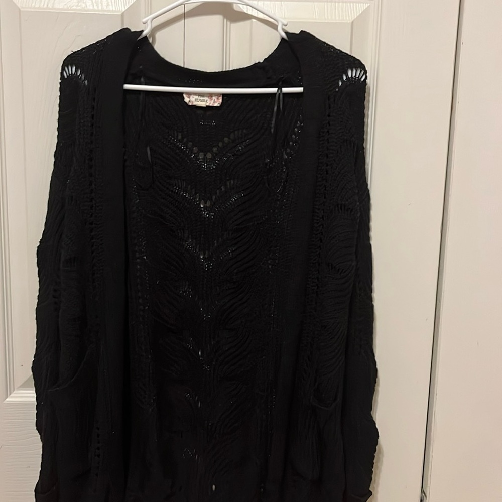 Pink Republic Cardigan in black: size xs